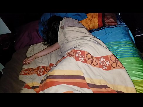 ❤️ Kasupoeg sõimab oma noort kasuema, kui ta magab. ❤❌ Anaal porno at us ️❤