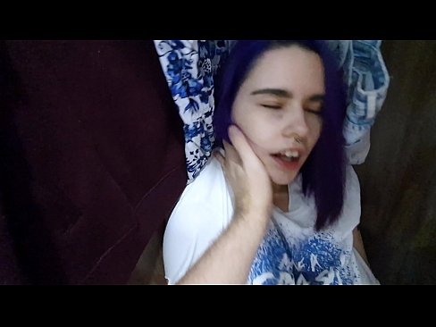 ❤️ Leidsin oma õe kapist ja aitasin tal cumida ❤❌ Anaal porno at us ️❤